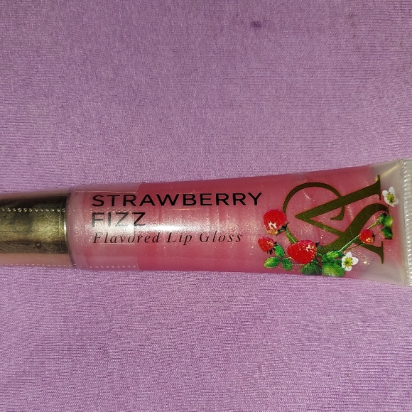 Victoria's Secret Strawberry Fizz Lip Gloss Trio - Sheer Pink Shine - Picture 2 of 7